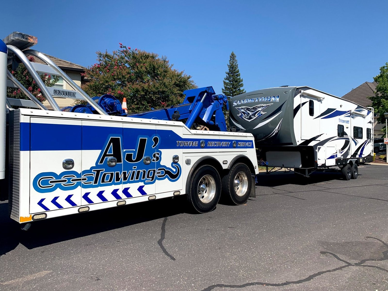 Heavy Duty Tow Truck 3