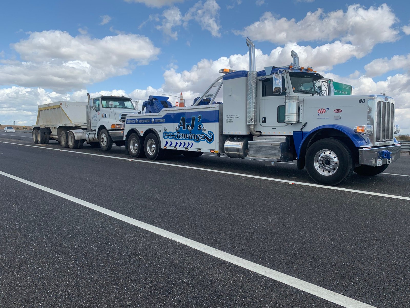 AJ's Heavy Haul towing recovery work photo 2